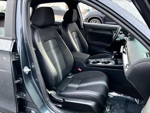 Used 2023 Honda Civic Sport image 9