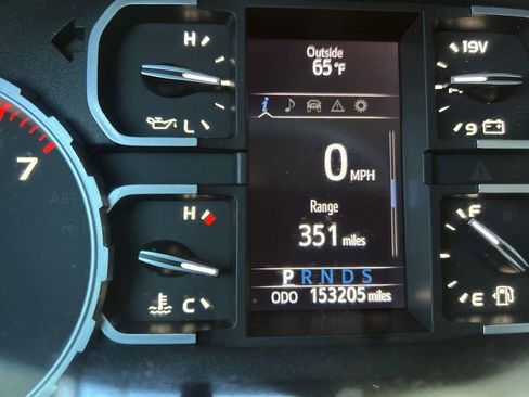 Used 2020 Toyota Tundra SR5 w/ SR5 Upgrade Package image 18