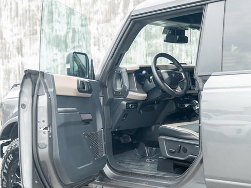 Used 2024 Ford Bronco Wildtrak AWD/4WD image 11