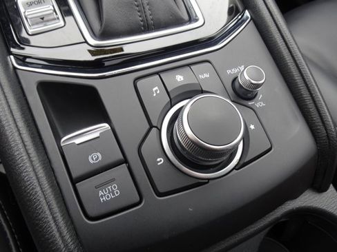 Used 2020 MAZDA CX-5 Touring image 17