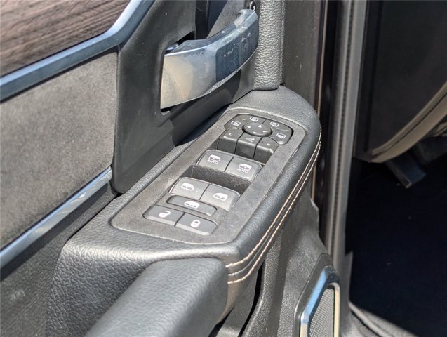 Used 2026 RAM 2500 Laramie AWD/4WD image 14
