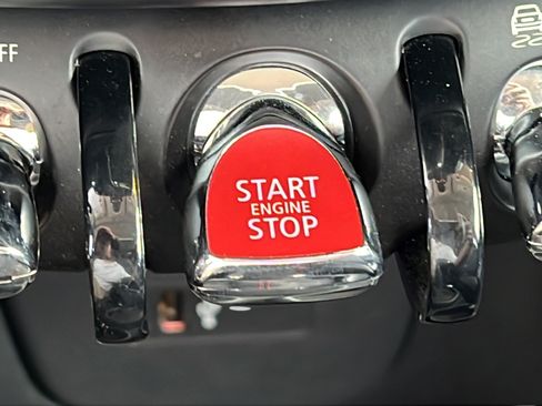 Used 2020 MINI Cooper S FWD image 26