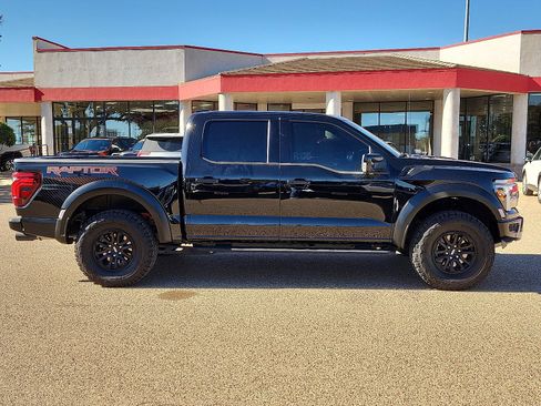 Used 2024 Ford F150 Raptor image 5