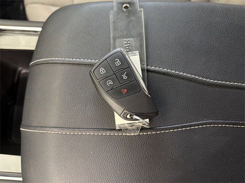 Certified 2025 Chevrolet Traverse LT image 35