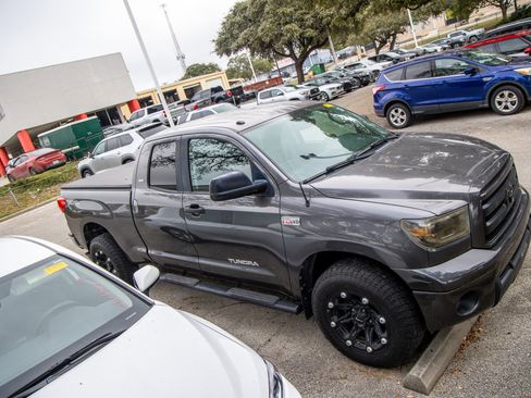 Used 2011 Toyota Tundra SR5 image 7