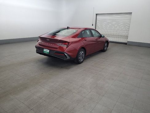 Used 2024 Hyundai Elantra SEL FWD image 9
