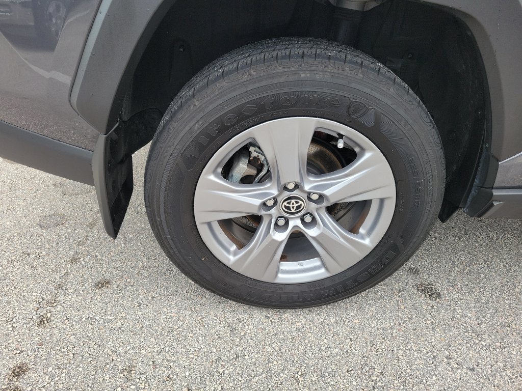 Certified 2024 Toyota RAV4 LE AWD/4WD image 30