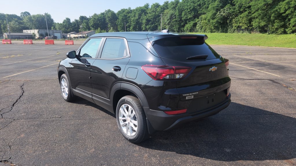 New 2026 Chevrolet TrailBlazer LS FWD image 9