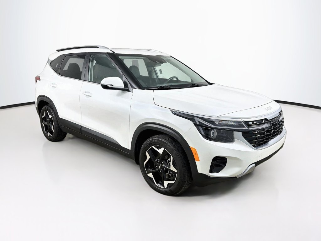 Certified 2024 Kia Seltos EX AWD/4WD image 3