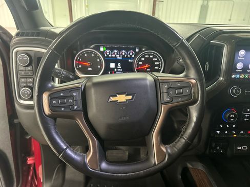 Used 2020 Chevrolet Silverado 2500 High Country w/ Technology Package image 21