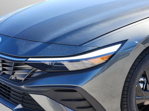 New 2026 Hyundai Elantra Sport image 29