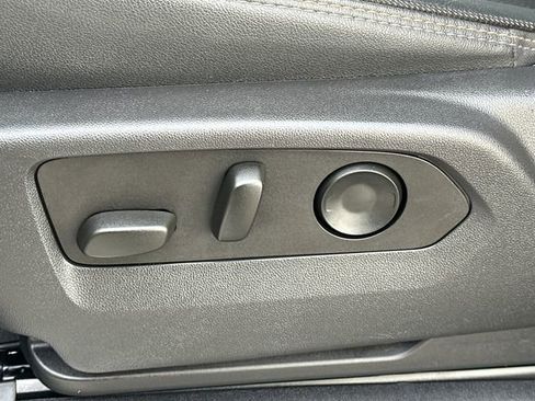 Used 2024 Chevrolet Silverado 2500 High Country w/ High Country Premium Package image 40