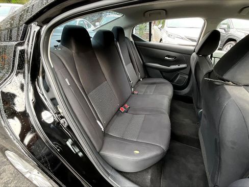 Used 2023 Nissan Sentra S image 17