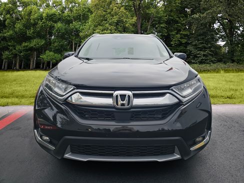 Used 2019 Honda CR-V Touring image 2