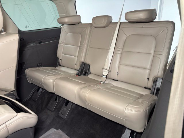 Used 2022 Lincoln Navigator Reserve AWD/4WD image 28