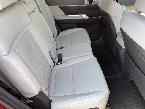 Used 2026 Hyundai Santa Fe SEL FWD image 12