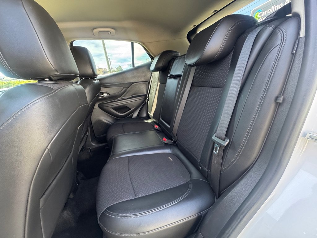 Used 2020 Buick Encore Preferred FWD image 18