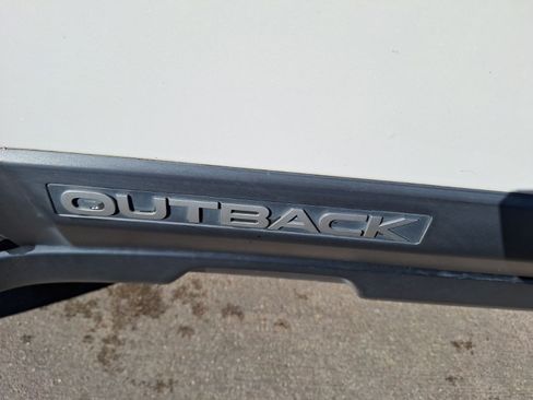 Used 2013 Subaru Outback 2.5i Limited image 14