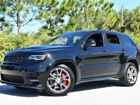 Used 2018 Jeep Grand Cherokee SRT AWD/4WD image 23