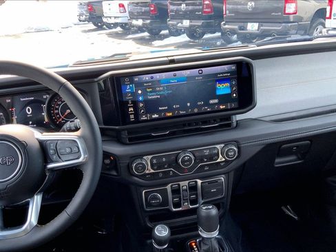 Certified 2025 Jeep Wrangler Sahara image 6