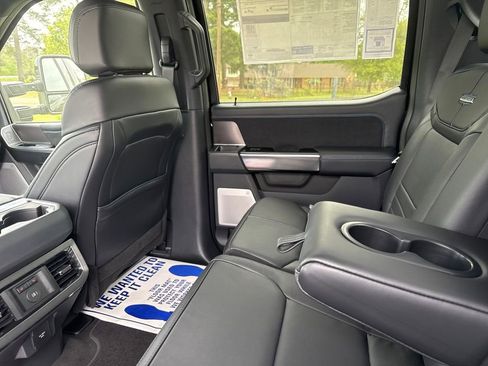 New 2026 Ford F250 Platinum image 44