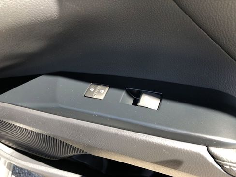 Used 2019 Toyota Camry XSE image 31