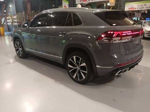 Used 2024 Volkswagen Atlas Cross Sport SEL Premium R-Line AWD/4WD image 8
