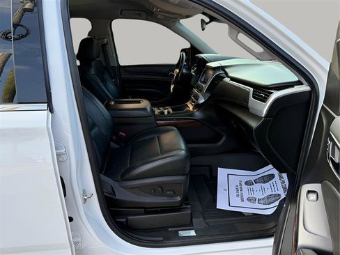 Used 2018 GMC Yukon XL SLT image 37