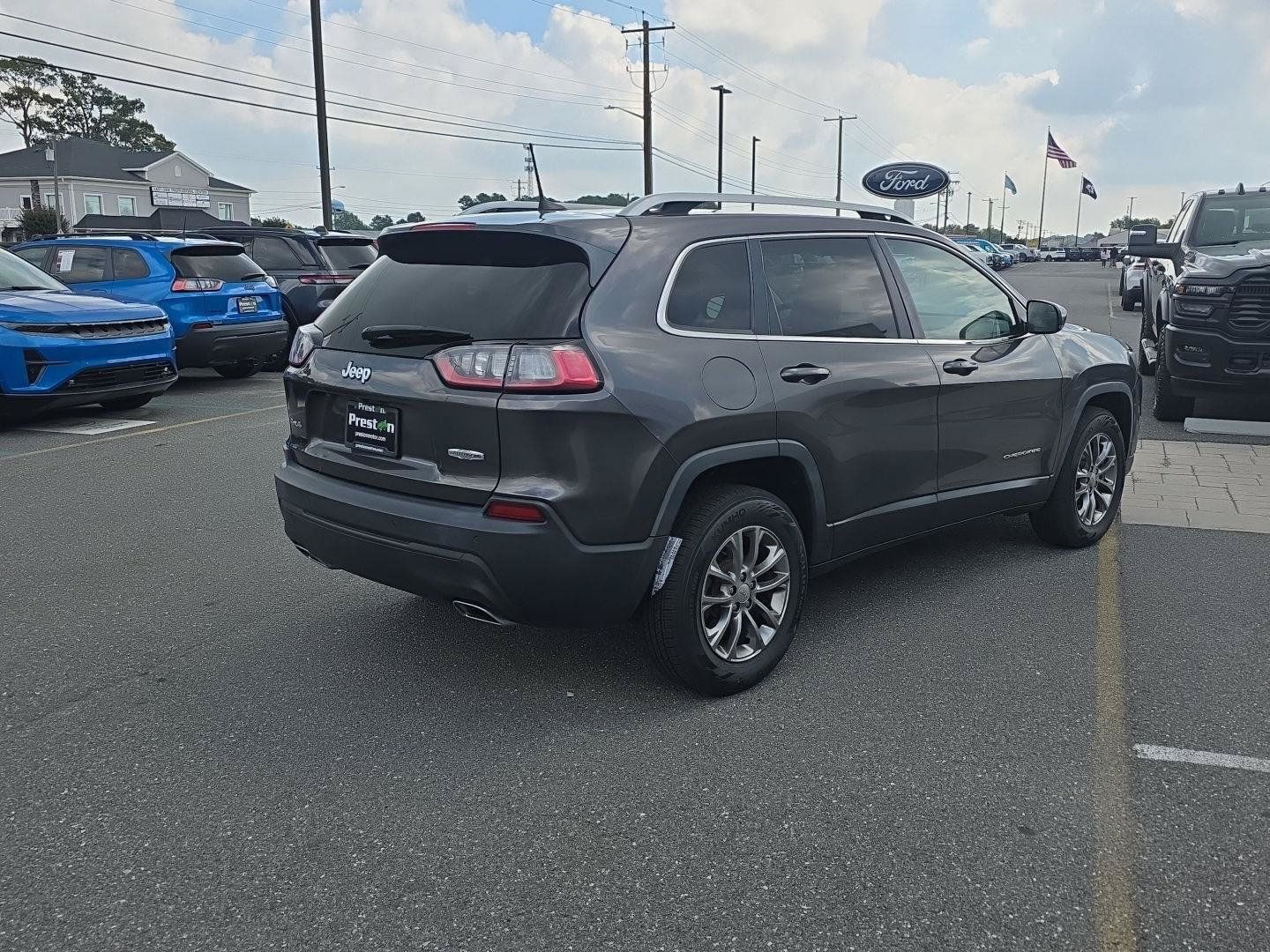 Used 2021 Jeep Cherokee Latitude Lux AWD/4WD image 6