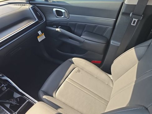 New 2026 Kia Sorento SX AWD/4WD image 16