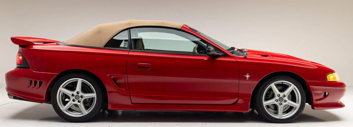 Used 1997 Ford Mustang Convertible RWD image 4