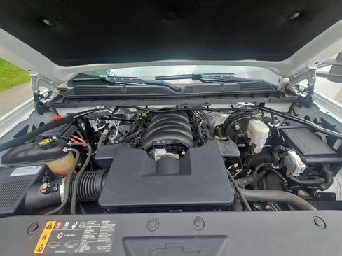 Used 2018 Chevrolet Silverado 1500 LT w/ All Star Edition AWD/4WD image 22