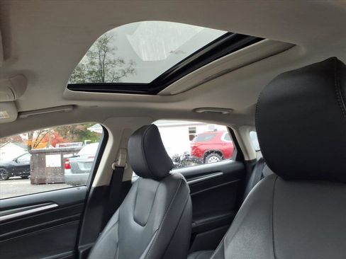 Used 2020 Ford Fusion Energi Titanium image 25