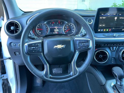 Used 2025 Chevrolet Blazer LT image 29