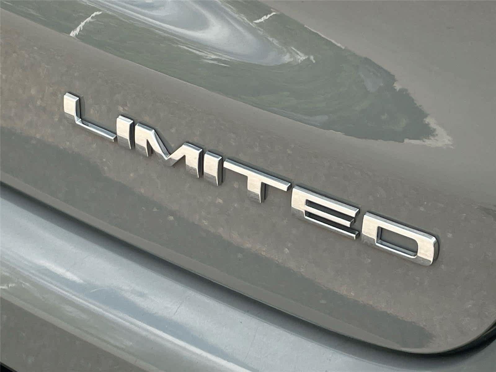 Used 2022 Jeep Compass Limited AWD/4WD image 10