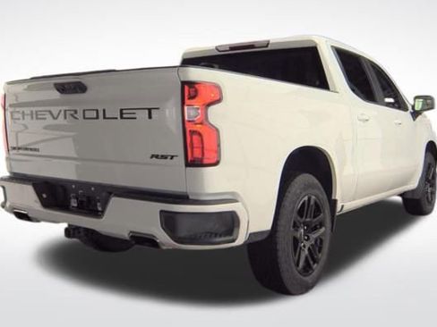 Used 2023 Chevrolet Silverado 1500 RST image 5