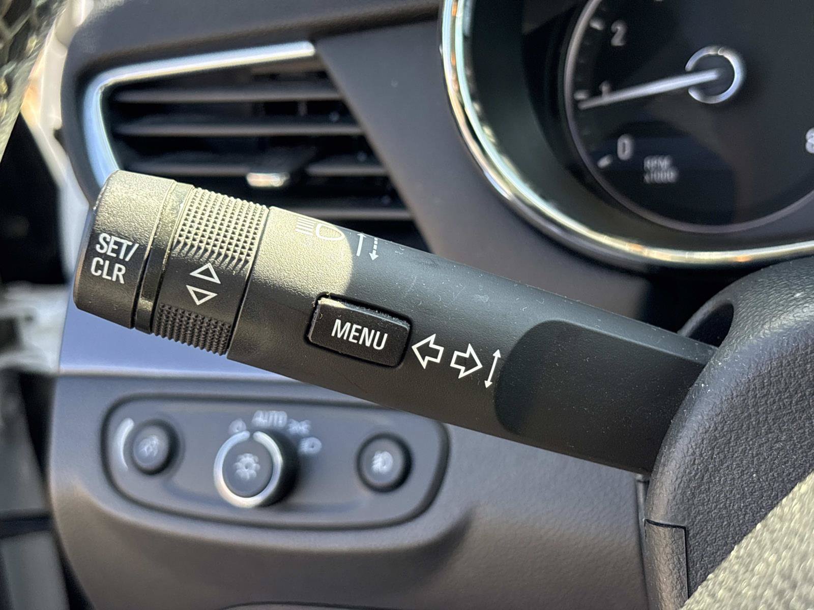 Used 2019 Buick Encore Sport Touring FWD image 20