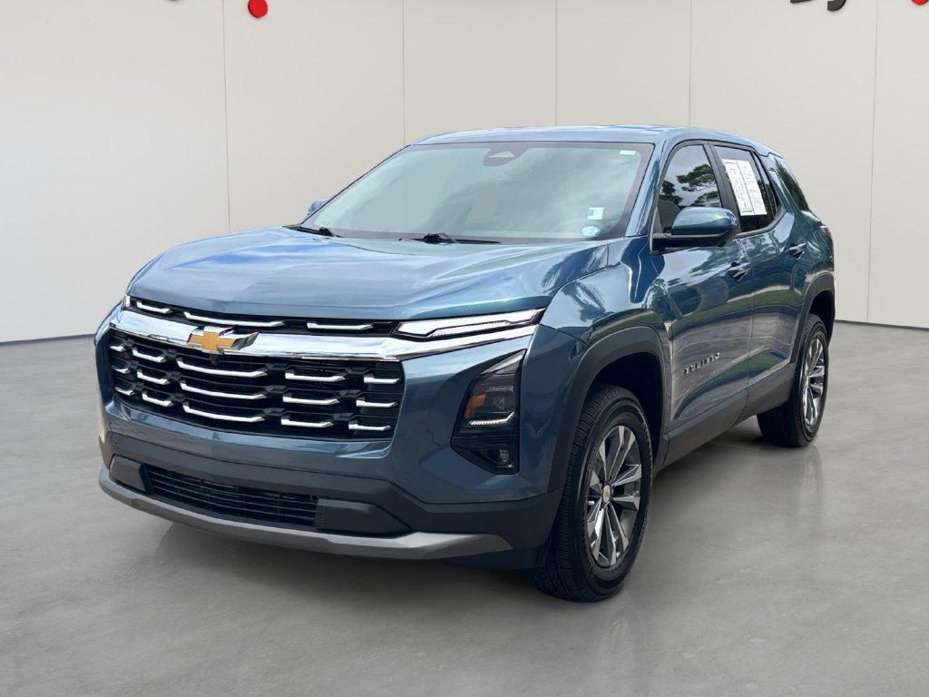 Used 2026 Chevrolet Equinox LT w/ Safety and Technology Package FWD image 1