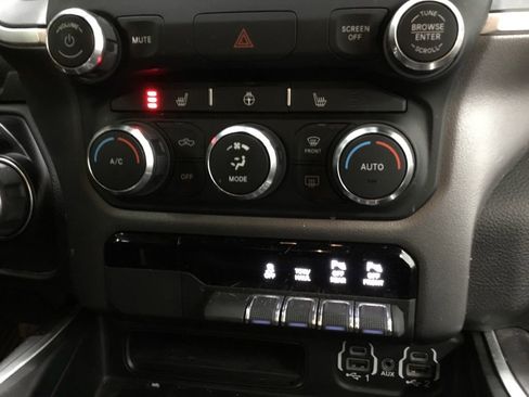 Used 2022 RAM 1500 Big Horn w/ Night Edition image 22