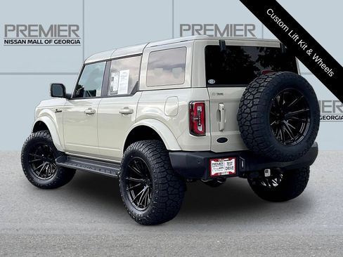 Used 2025 Ford Bronco Outer Banks AWD/4WD image 5