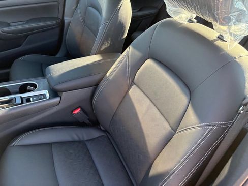 New 2026 Nissan Altima 2.5 SV FWD image 17