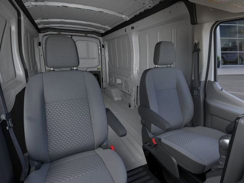 New 2026 Ford Transit 250 148 Medium Roof RWD image 10