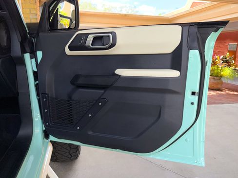 Used 2025 Ford Bronco Outer Banks AWD/4WD image 18