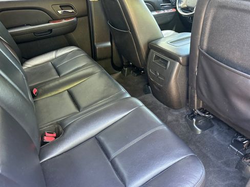 Used 2011 Chevrolet Silverado 2500 LTZ w/ LTZ Plus Package AWD/4WD image 17