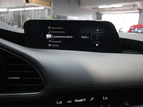 Used 2024 MAZDA MAZDA3 s FWD image 18