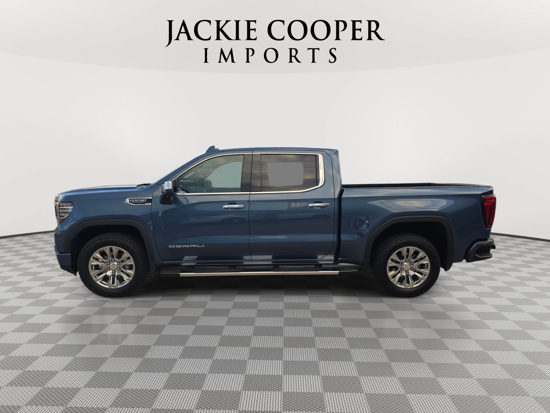 Used 2026 GMC Sierra 1500 Denali w/ Technology Package AWD/4WD image 8