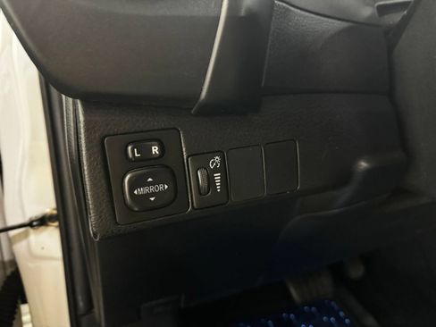 Used 2019 Toyota Corolla LE FWD image 23