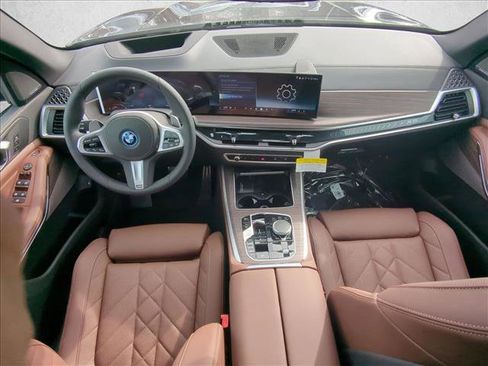 New 2026 BMW X5 xDrive50e image 15