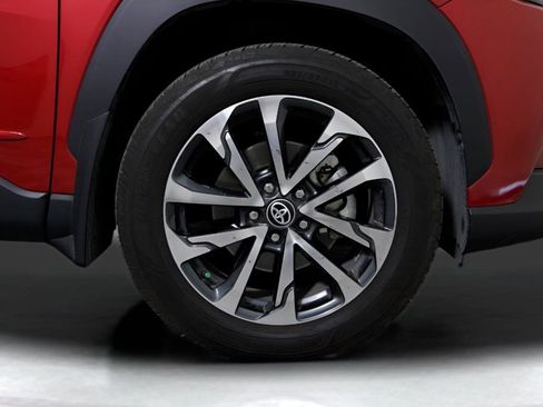 Used 2024 Toyota Corolla Cross XLE w/ Convenience Package image 35