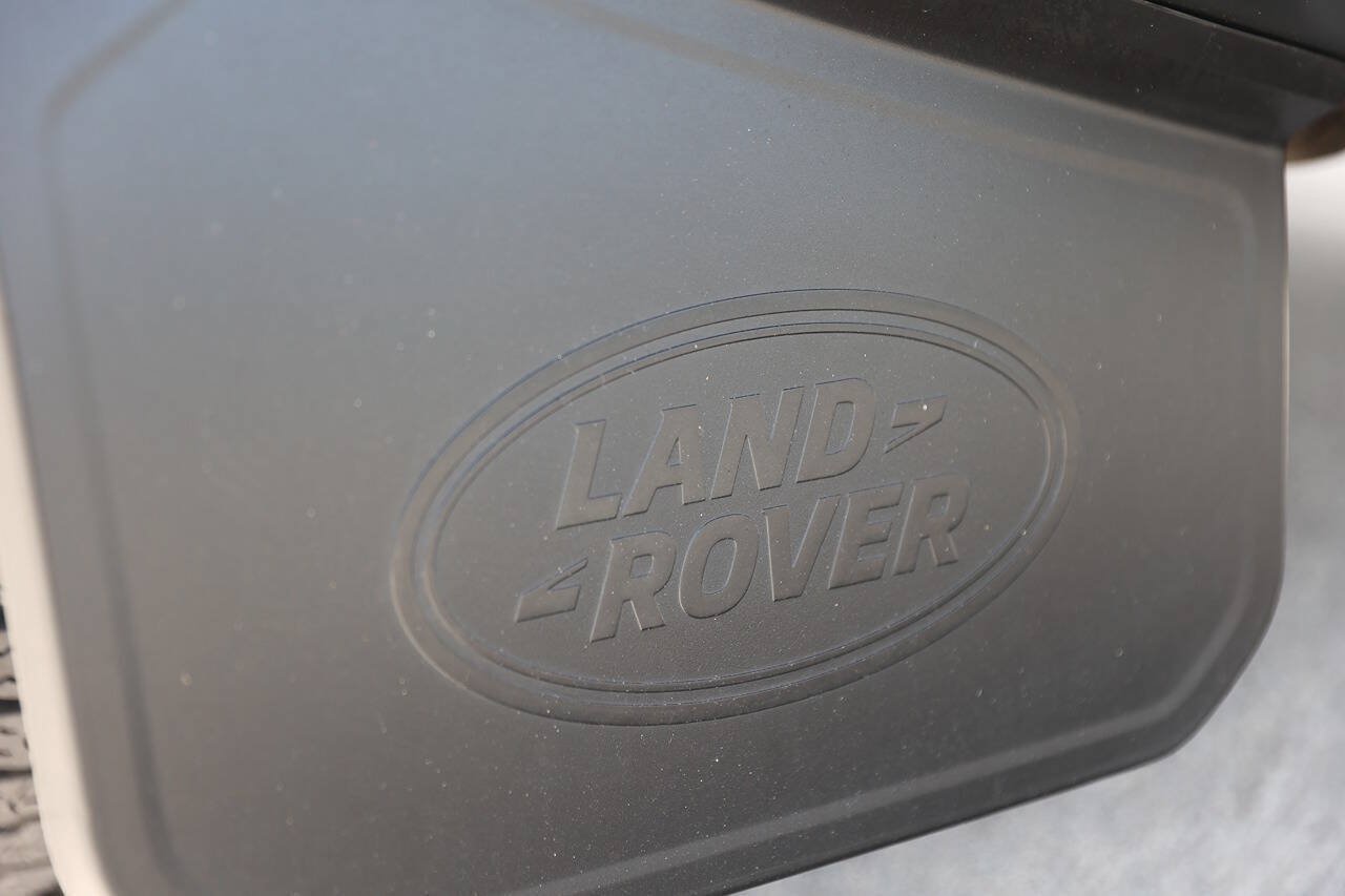 Used 2022 Land Rover Defender 110 SE AWD/4WD image 20